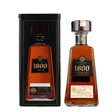 Tequila 1800 Anejo 0.7L 38% box plech