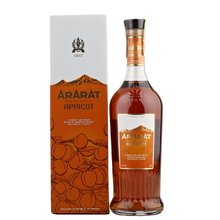 Ararat Apricot  0,7L 35% box